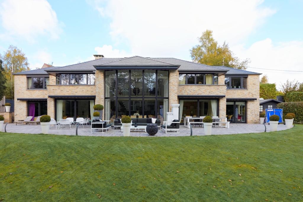 Villa Tiffany Braine-lʼAlleud Екстериор снимка